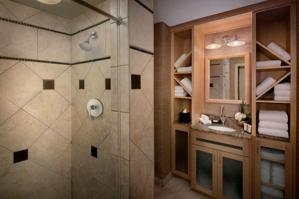 Sheraton Minneapolis Downtown Convention Center Bagian luar foto